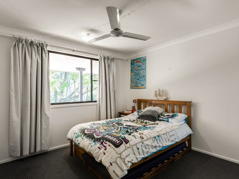 9 Sirron Street, Blue Mountain Heights - Thumbnail 8