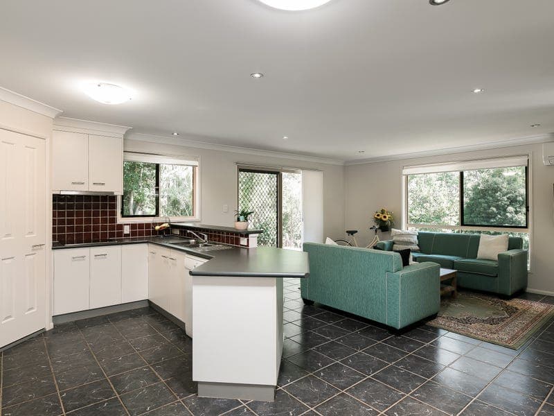3 Hillsdale Crescent, Blue Mountain Heights - Thumbnail 6