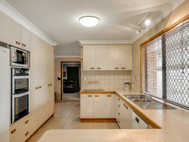 11 Pizzoni Road, Glenvale - Thumbnail 5