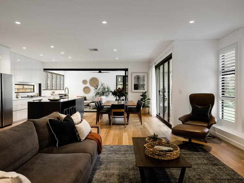 19 Guido Avenue, Blue Mountain Heights - Thumbnail 6