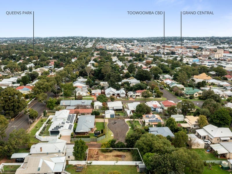 1A Shannon Court, North Toowoomba - Image 1
