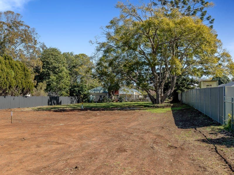 3A New Street, Mount Lofty - Image 1