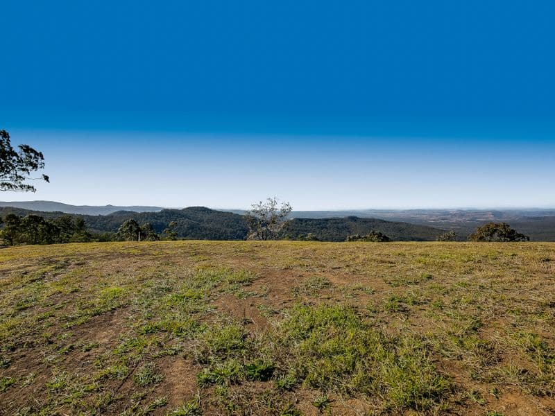 11 Keira Court, Blue Mountain Heights - Image 1
