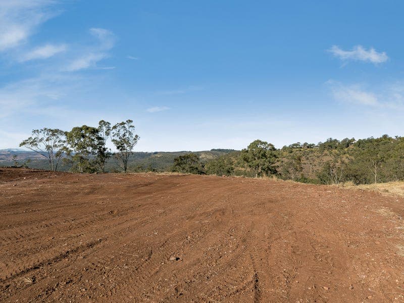 21 Keira Court, Blue Mountain Heights - Image 1