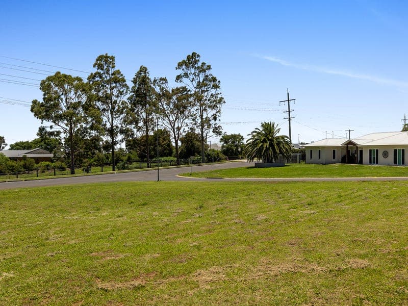 25 Lynne Court, Highfields - Thumbnail 5