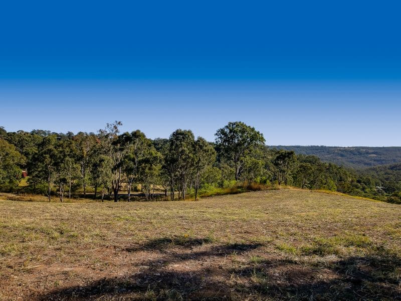 10 Keira Court, Blue Mountain Heights - Thumbnail 3