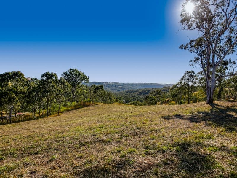 10 Keira Court, Blue Mountain Heights - Image 1