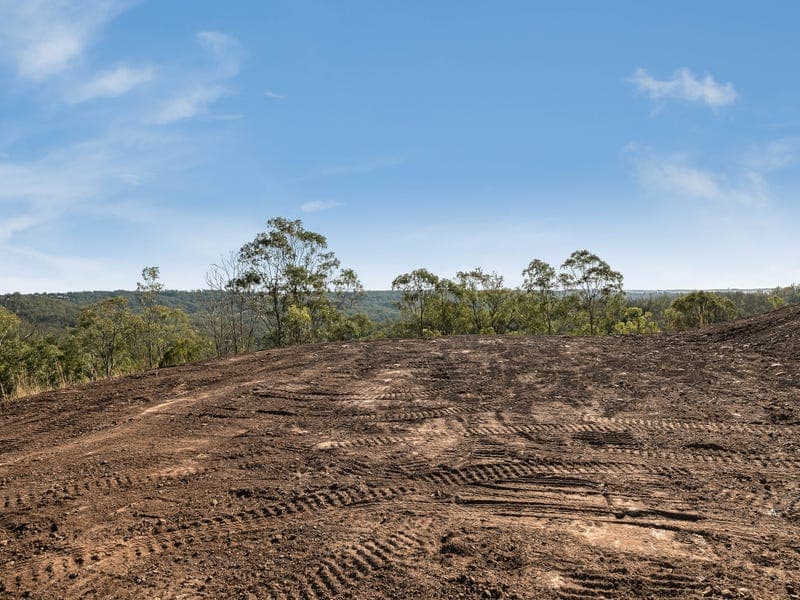 16 Keira Court, Blue Mountain Heights - Image 1