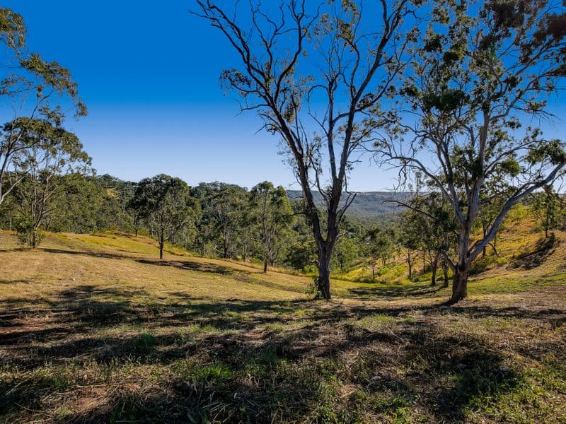 12 Keira Court, Blue Mountain Heights - Thumbnail 2