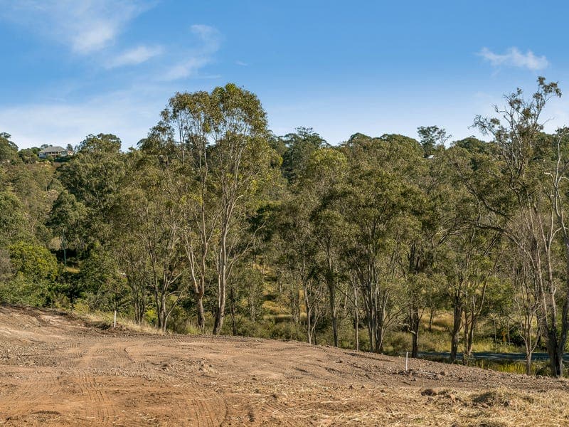 8 Keira Court, Blue Mountain Heights - Thumbnail 2