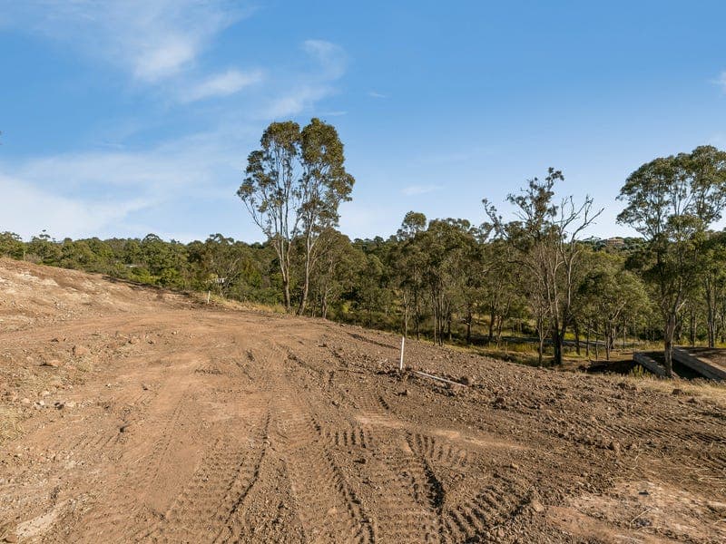 8 Keira Court, Blue Mountain Heights - Thumbnail 3