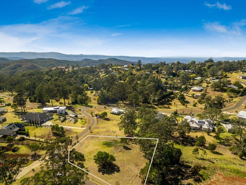 8 Guido Avenue, Blue Mountain Heights - Image 1