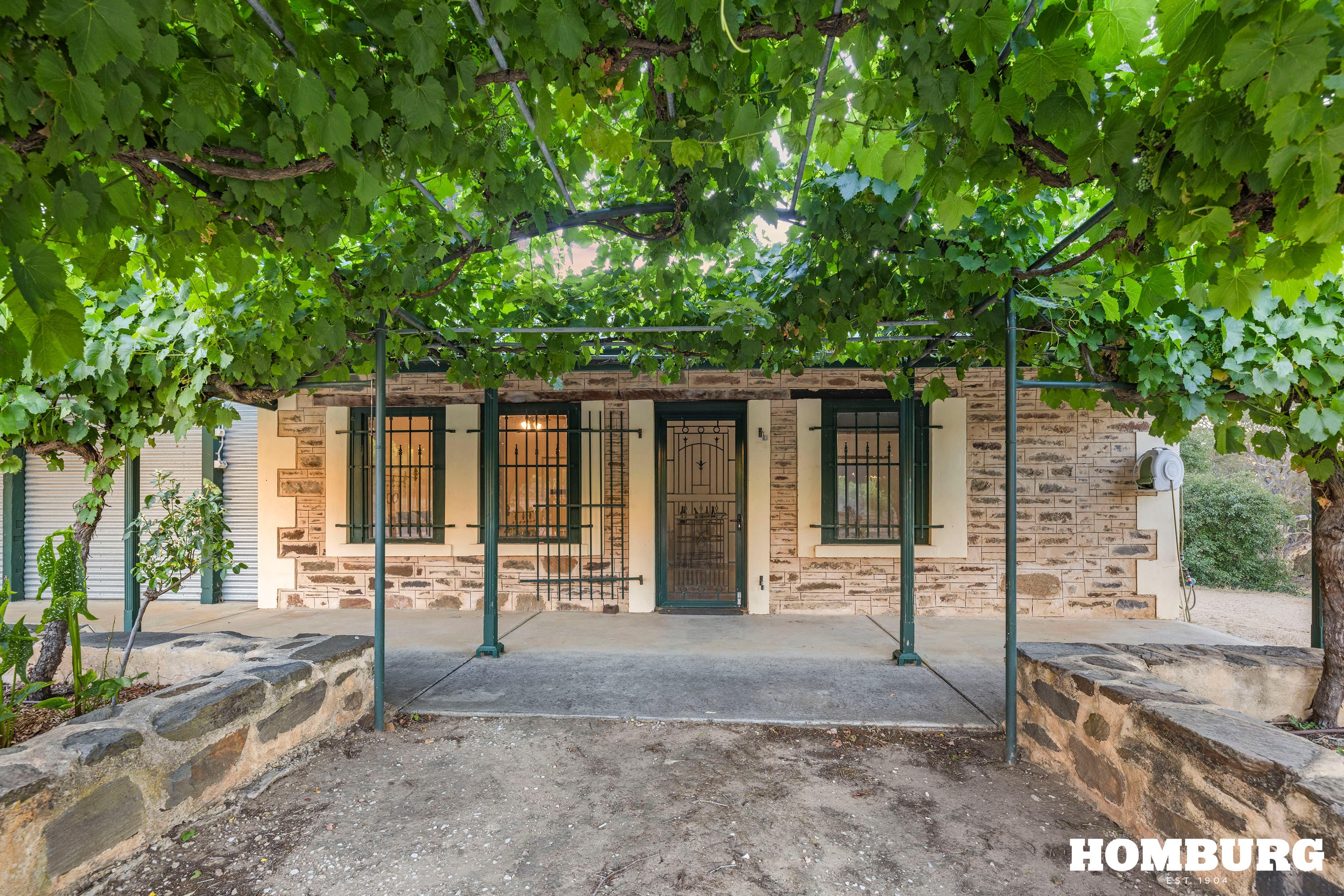 277 Tweedies Gully Road, WILLIAMSTOWN, Williamstown - Thumbnail 2