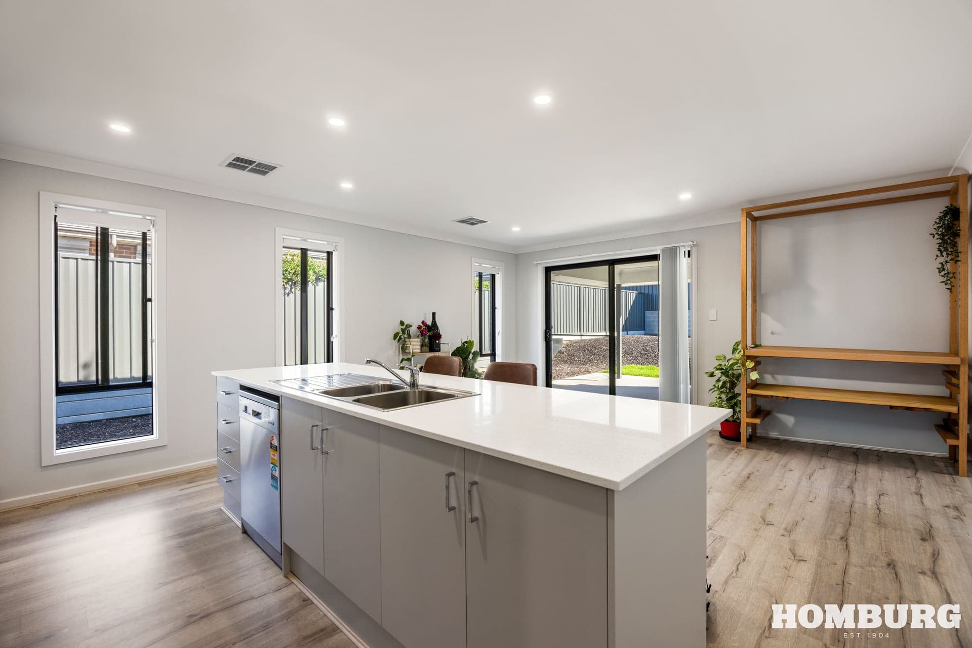 15 Brian Hurn Crescent, ANGASTON, Angaston - Thumbnail 4