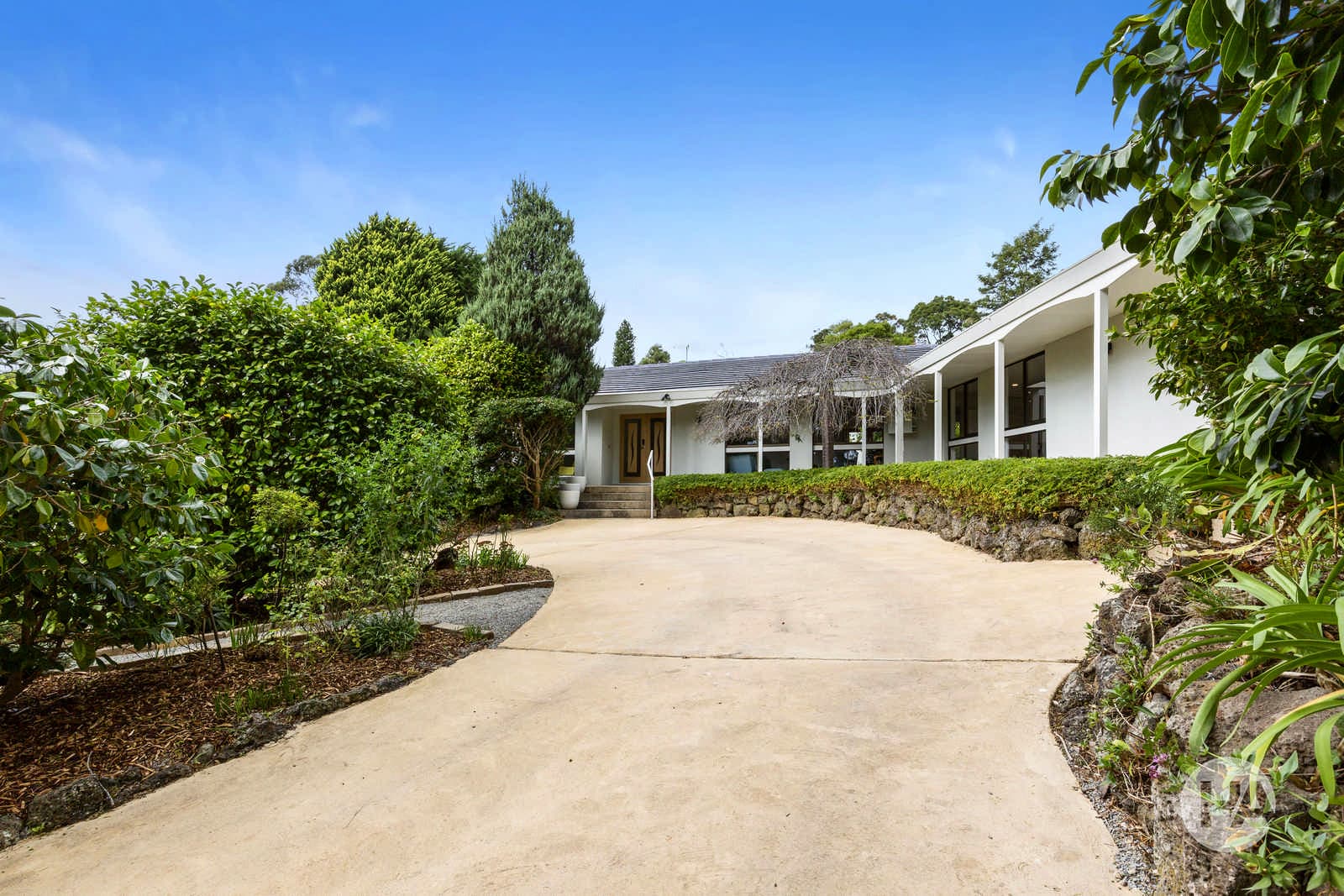 4 Alverstone Grove, MOUNT ELIZA, Mount Eliza - Thumbnail 2