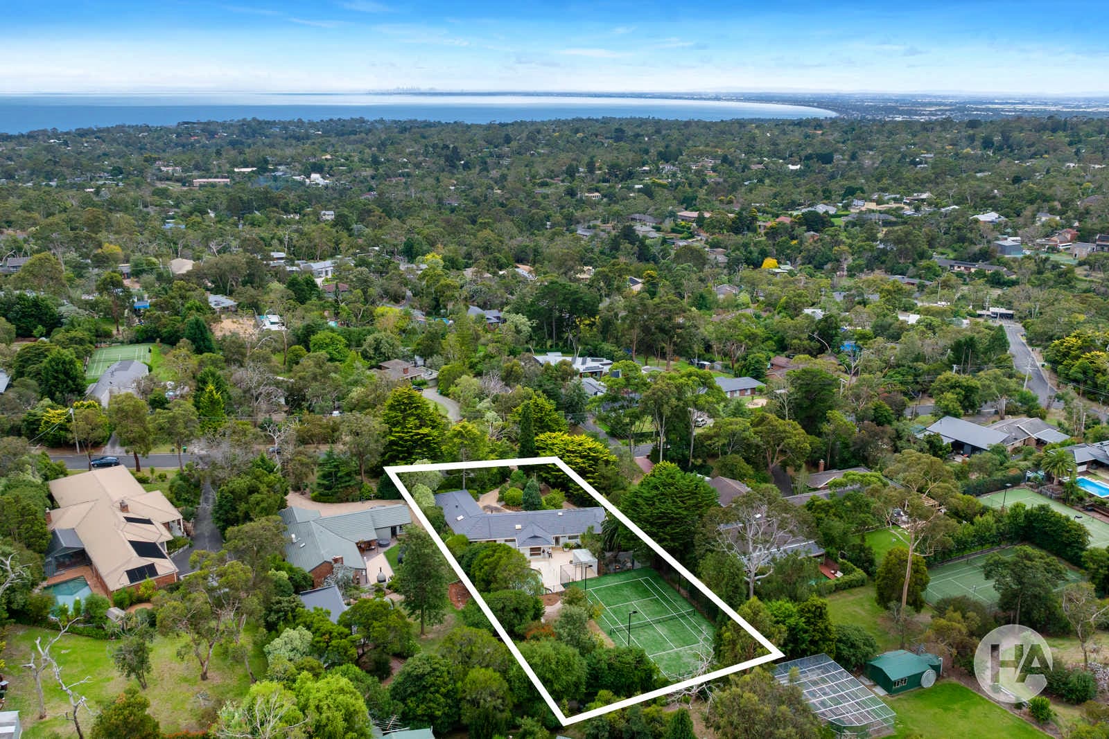 4 Alverstone Grove, MOUNT ELIZA, Mount Eliza - Image 1