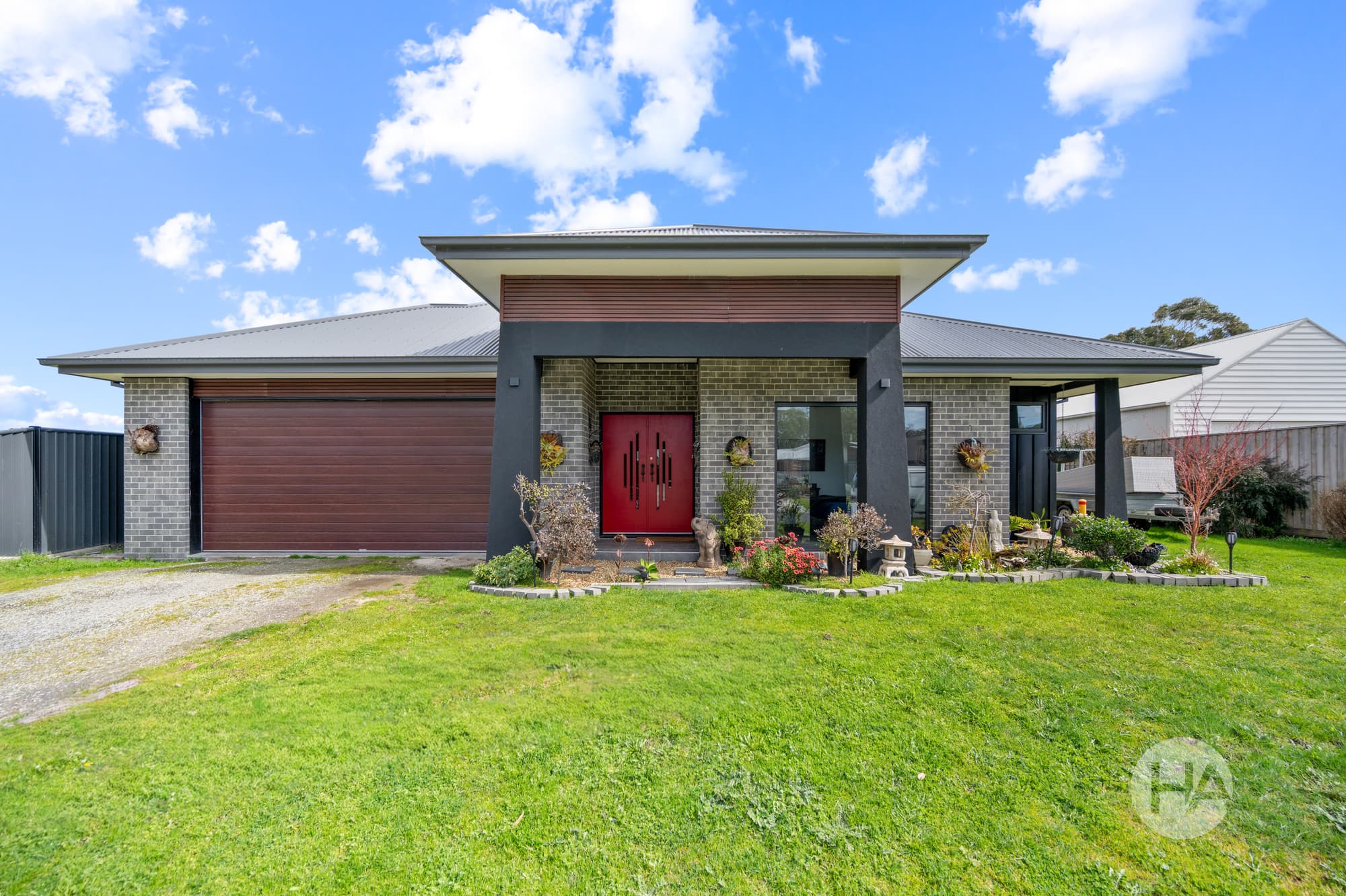 9 Kanowna Place, INVERLOCH, Inverloch - Image 1