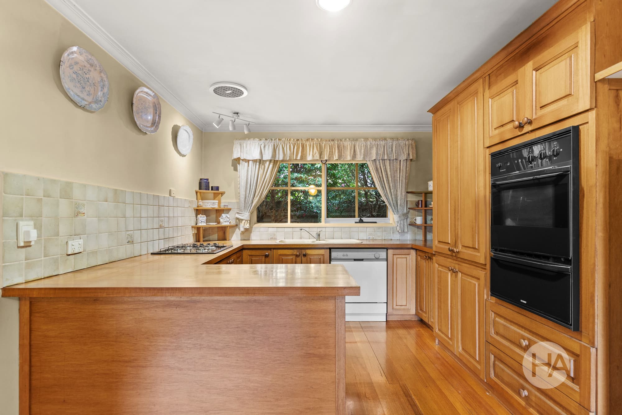 19 Penton Court, SOMERVILLE, Somerville - Thumbnail 2