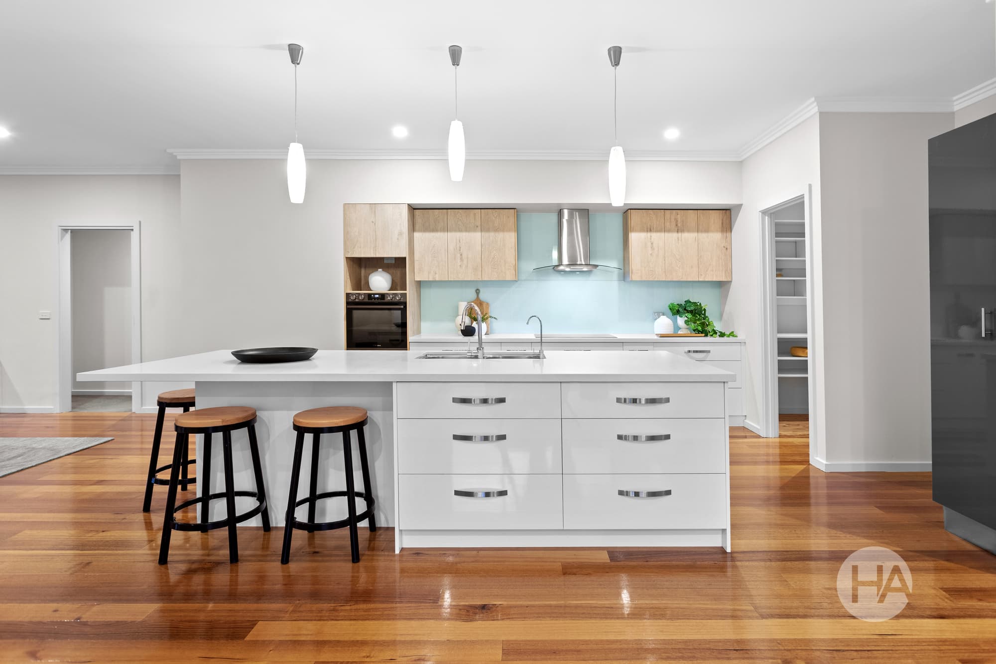 21 Hazeldene Way, ROSEBUD, Rosebud - Thumbnail 2