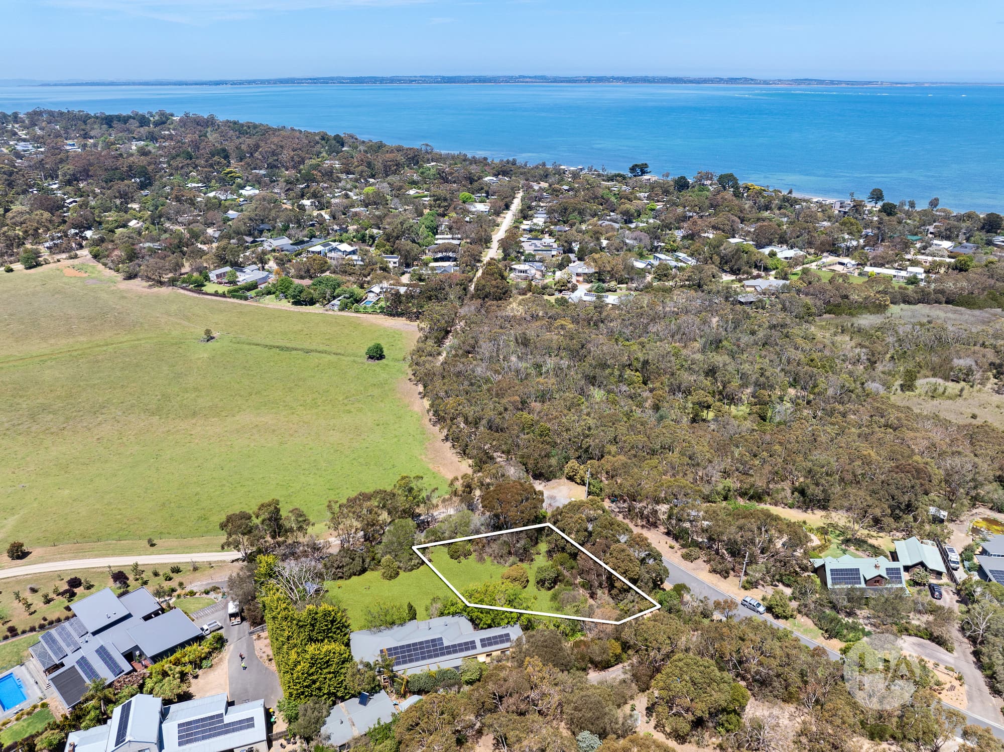 52 Beach Hill Avenue, SOMERS, Somers - Thumbnail 3