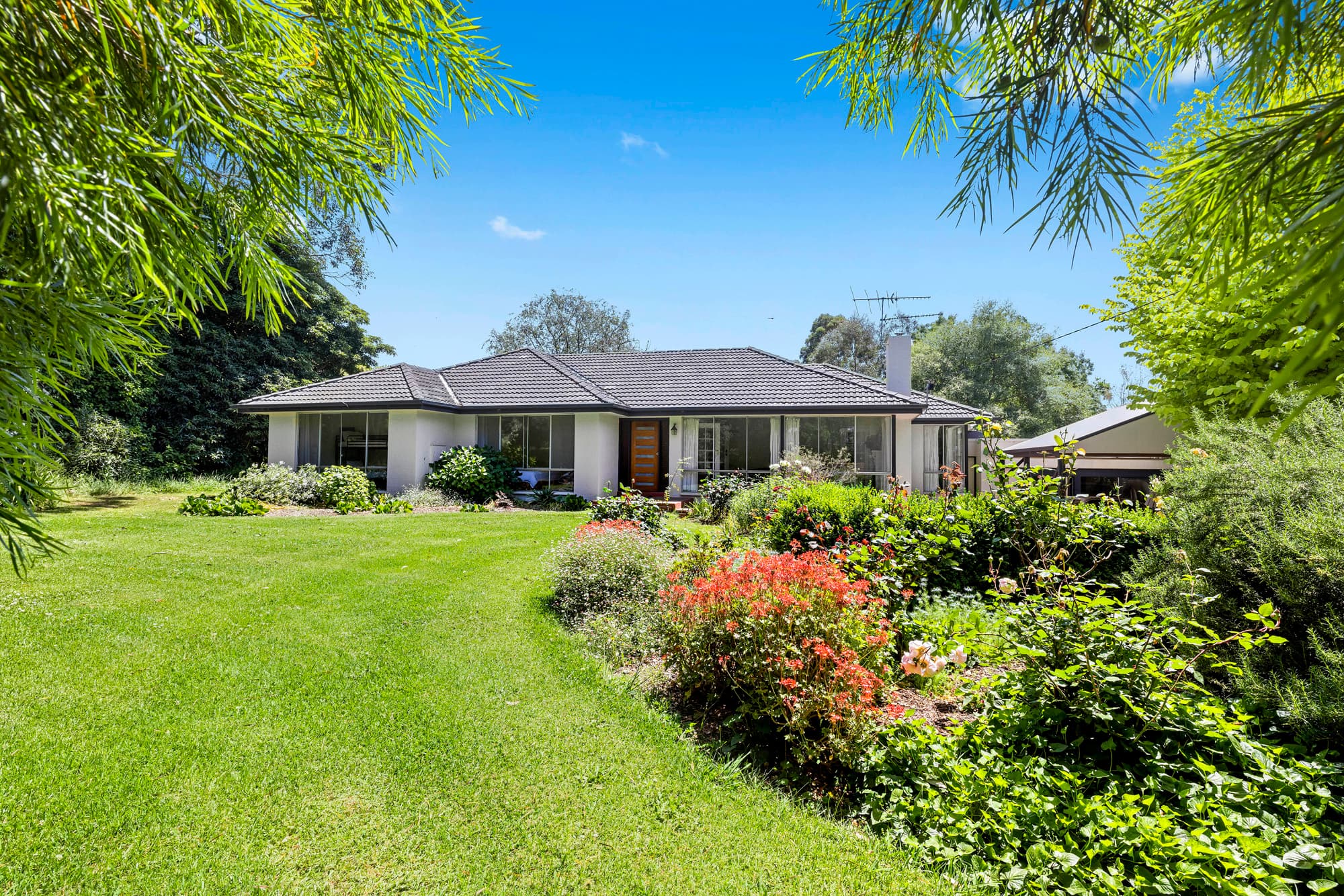 94 Stanleys Road, RED HILL SOUTH, Red Hill South - Thumbnail 4