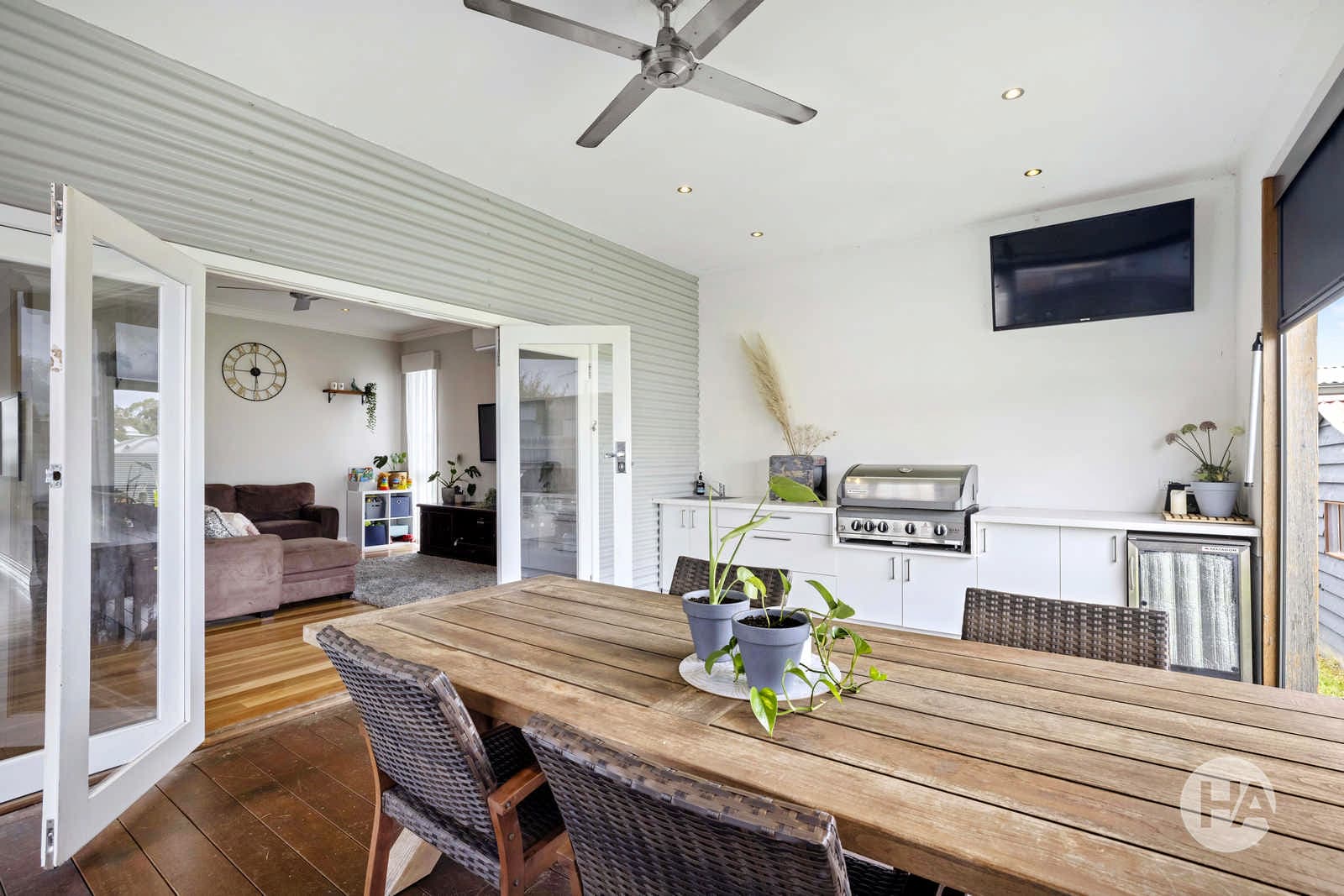 126 South Gippsland Highway, TOORADIN, Tooradin - Image 1