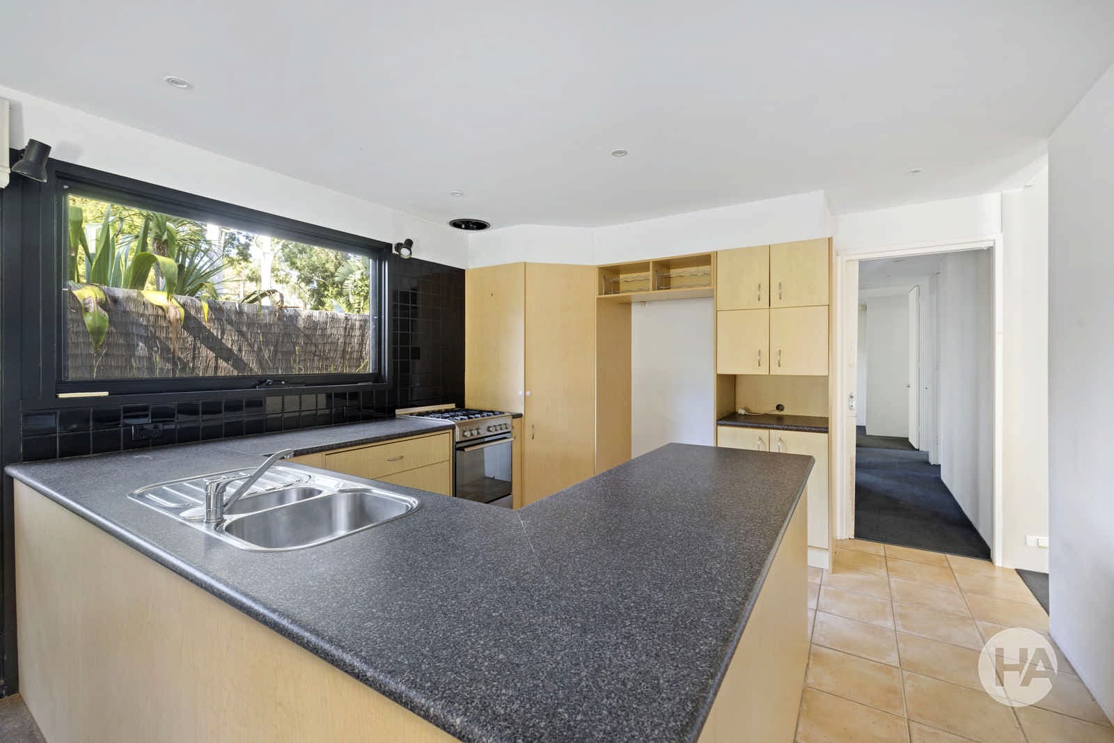 7 Raphael Crescent, FRANKSTON, Frankston - Thumbnail 5