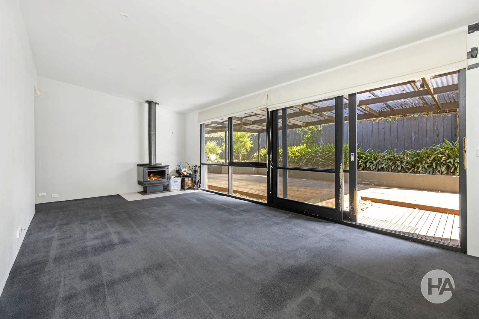 7 Raphael Crescent, FRANKSTON, Frankston - Thumbnail 2