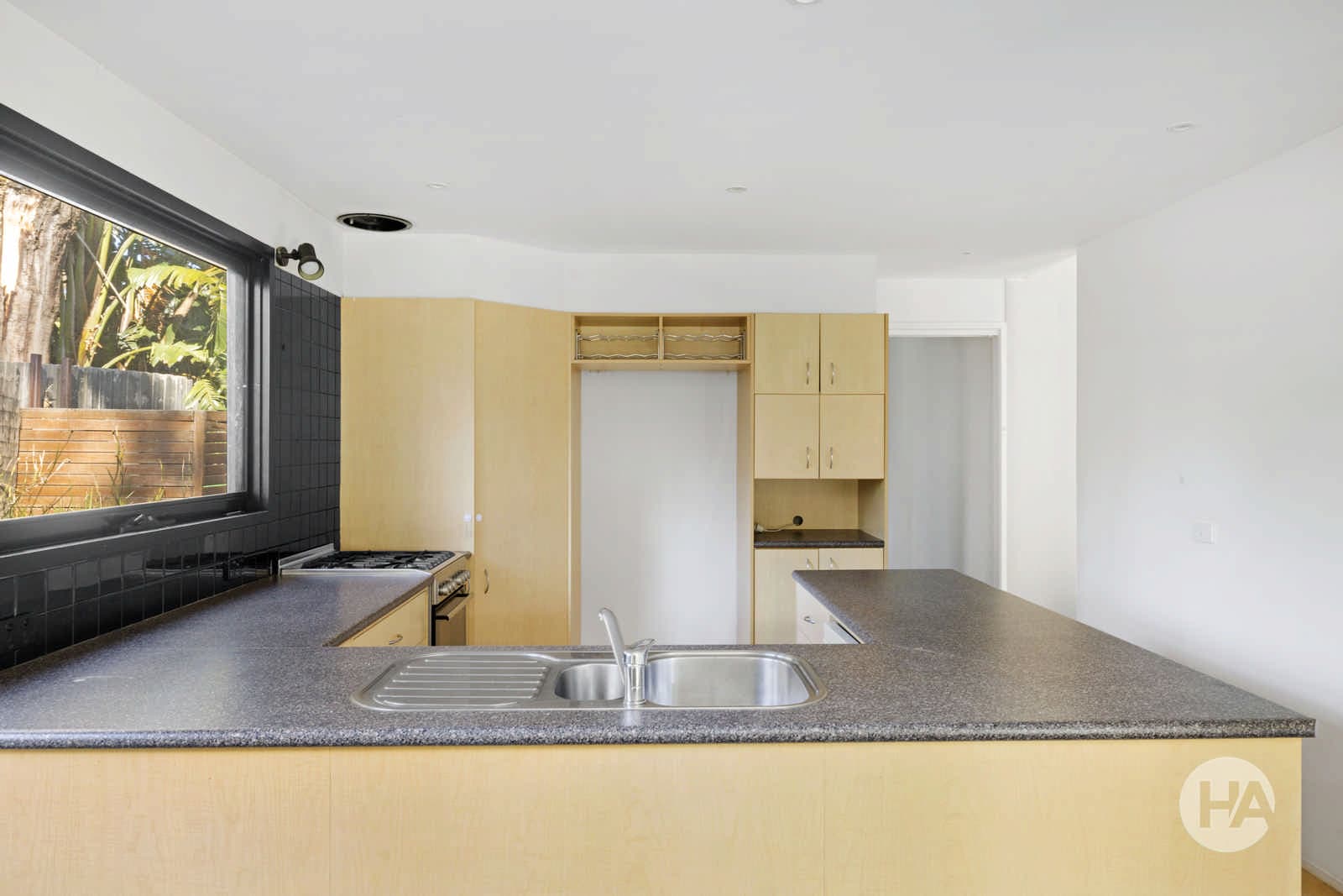 7 Raphael Crescent, FRANKSTON, Frankston - Thumbnail 6