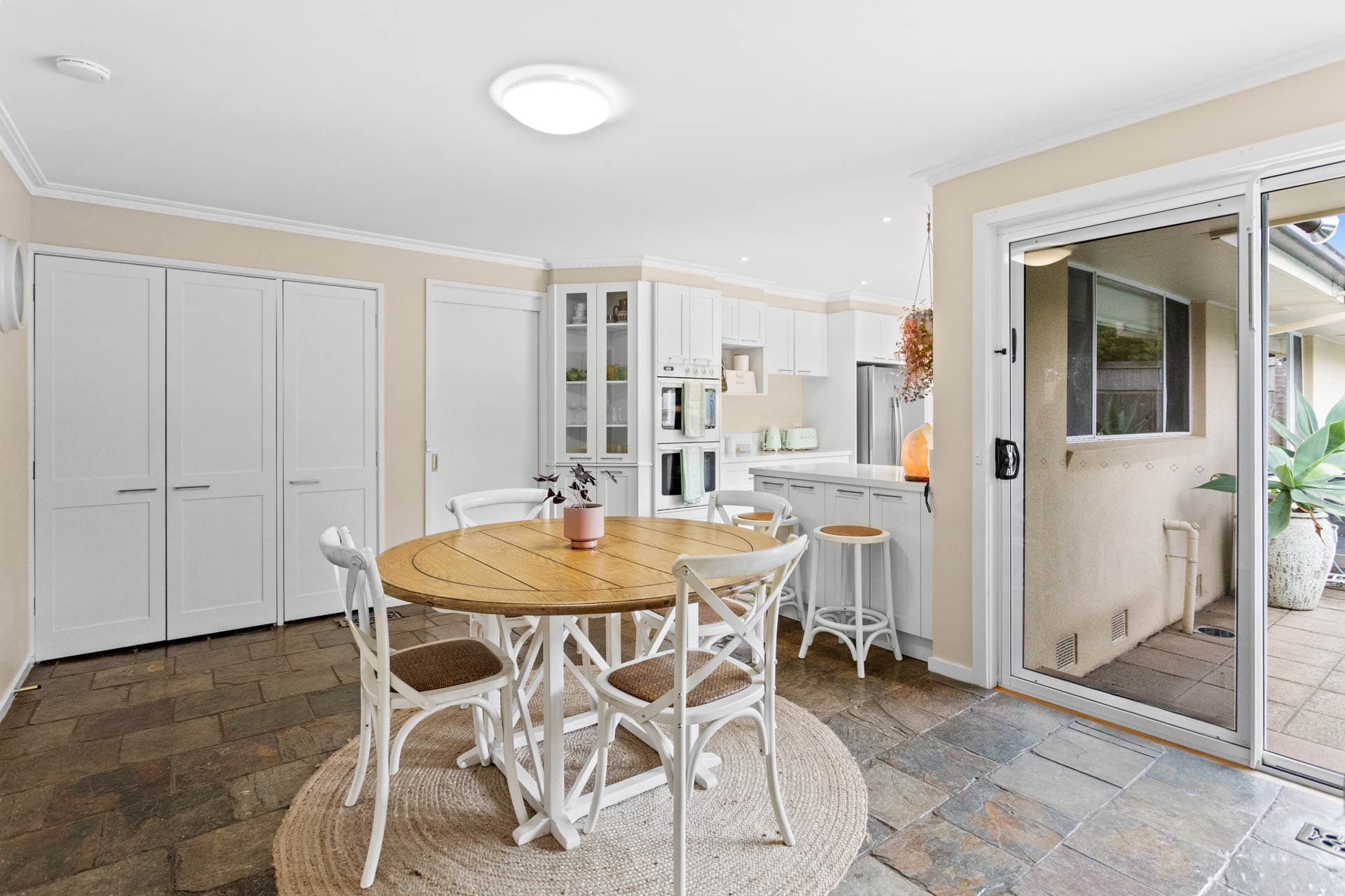 11 Arundel Court, MOUNT ELIZA, Mount Eliza - Thumbnail 8
