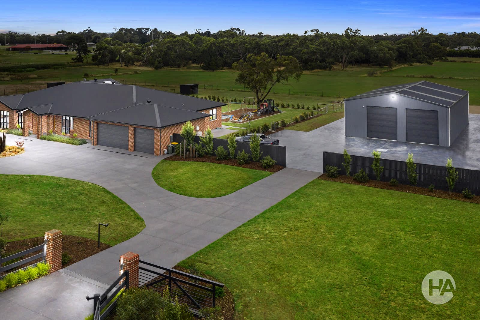 5 Ballochmyle Lane, LANGWARRIN SOUTH, Langwarrin South - Thumbnail 2