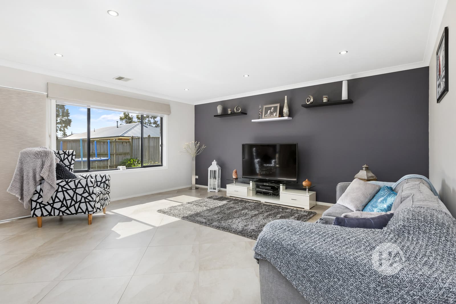 15 Peisley Crescent, CRANBOURNE EAST, Cranbourne East - Thumbnail 7