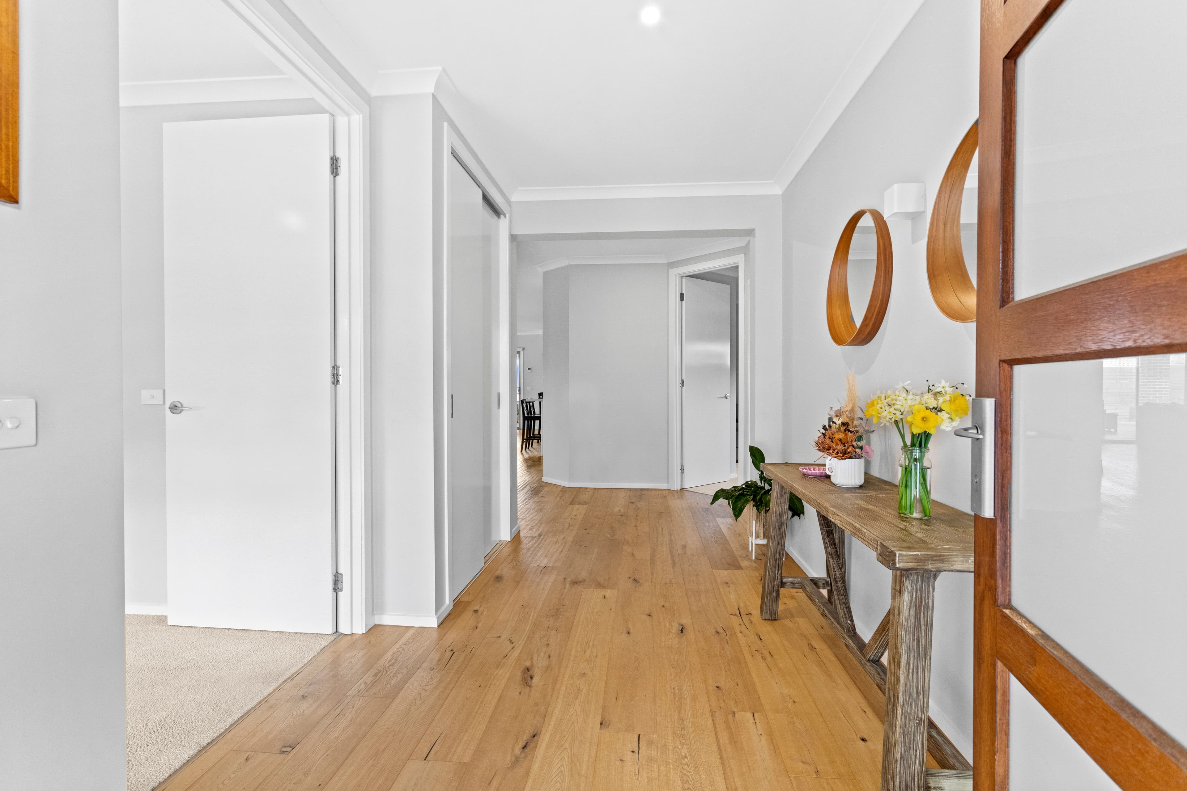 93 Beach Hill Avenue, SOMERS, Somers - Thumbnail 4