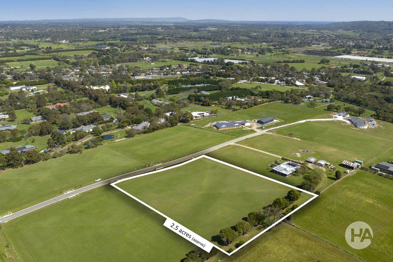 4 Parzay Court, LANGWARRIN SOUTH, Langwarrin South - Image 1