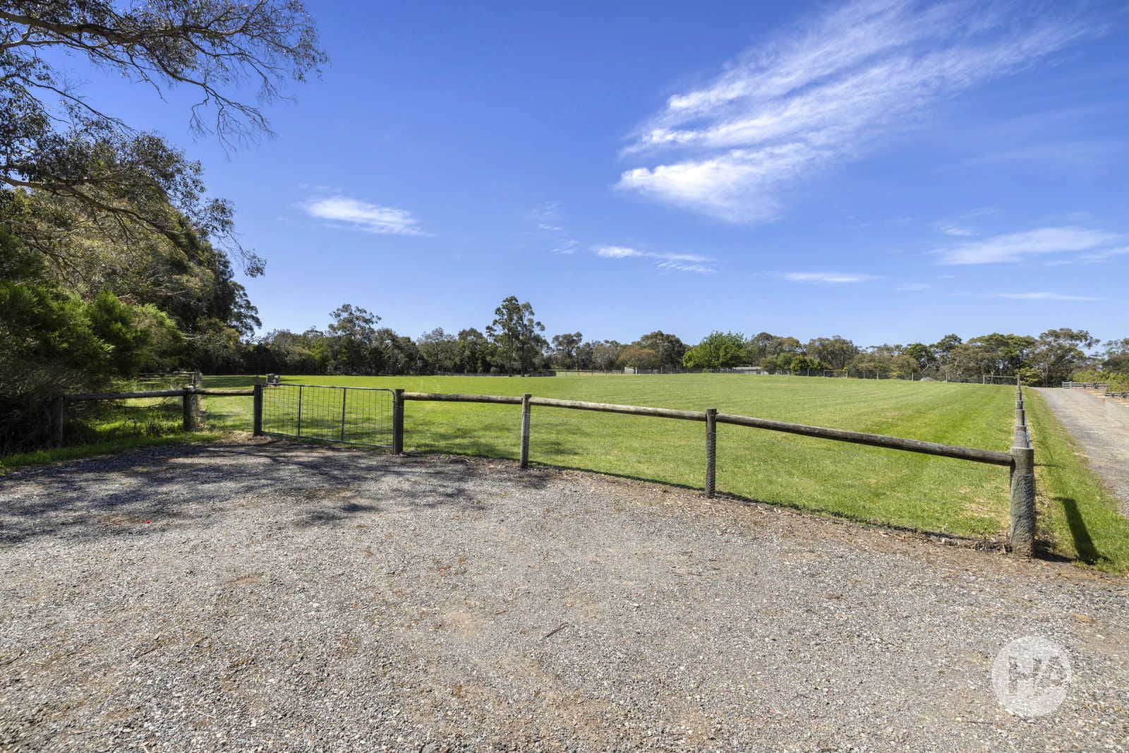 105 Highfield Drive, LANGWARRIN SOUTH, Langwarrin South - Thumbnail 4