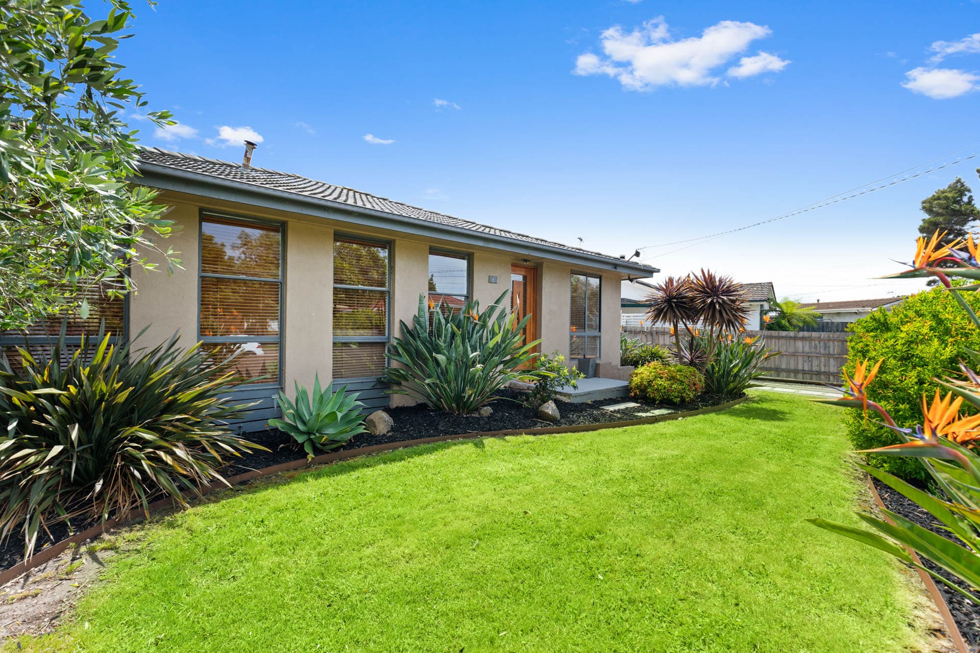 6 Pecan Court, FRANKSTON NORTH, Frankston North - Thumbnail 2
