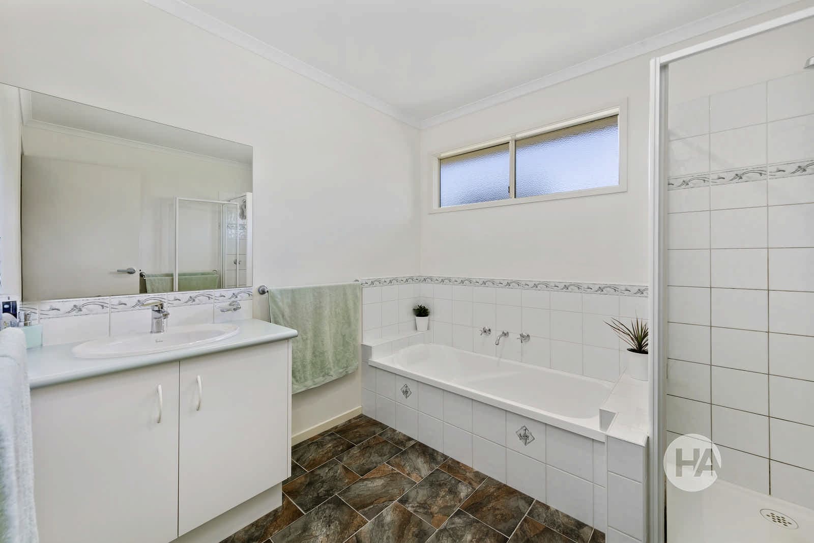 32 Mcintyre Road, YARRAGON, Yarragon - Thumbnail 8