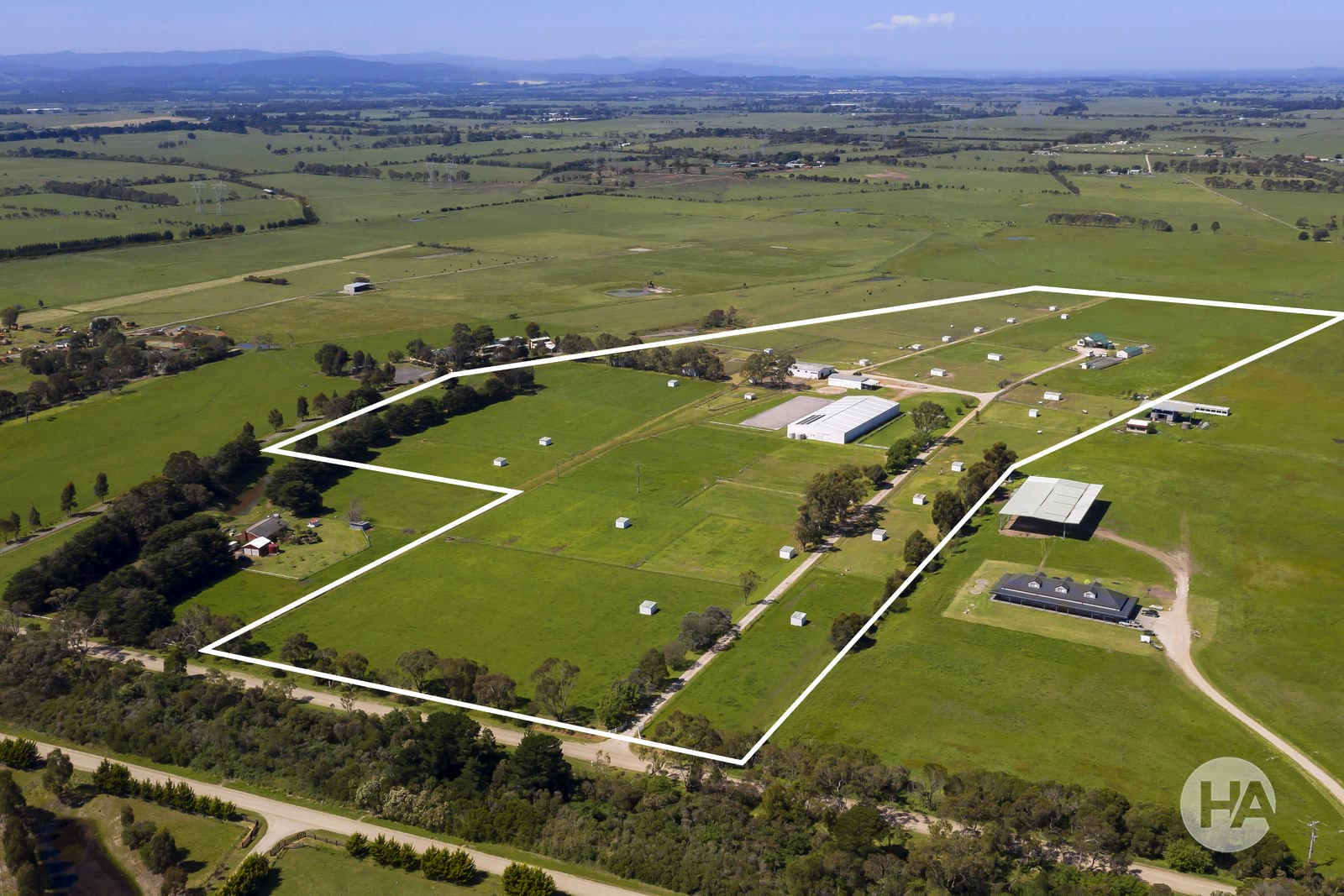 946 Mcdonalds Drain Road, PAKENHAM, Pakenham - Image 1