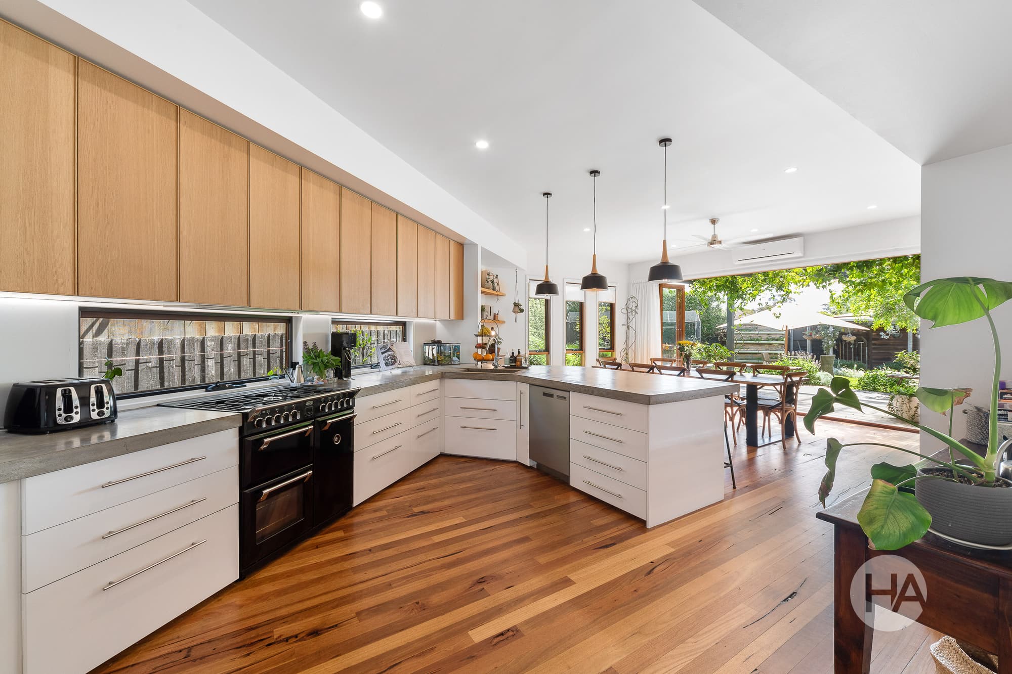 54 Graf Road, SOMERVILLE, Somerville - Thumbnail 4