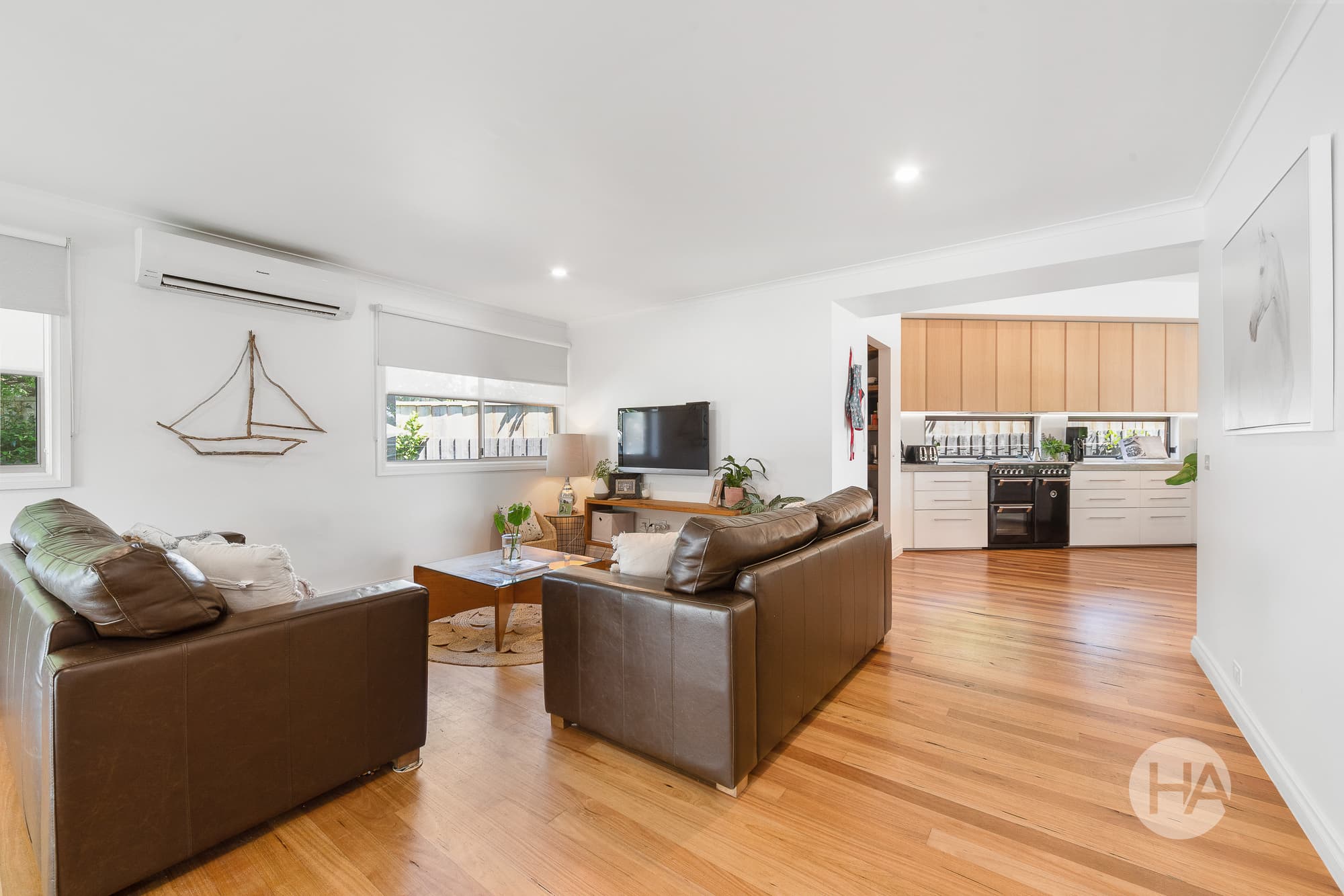 54 Graf Road, SOMERVILLE, Somerville - Thumbnail 5