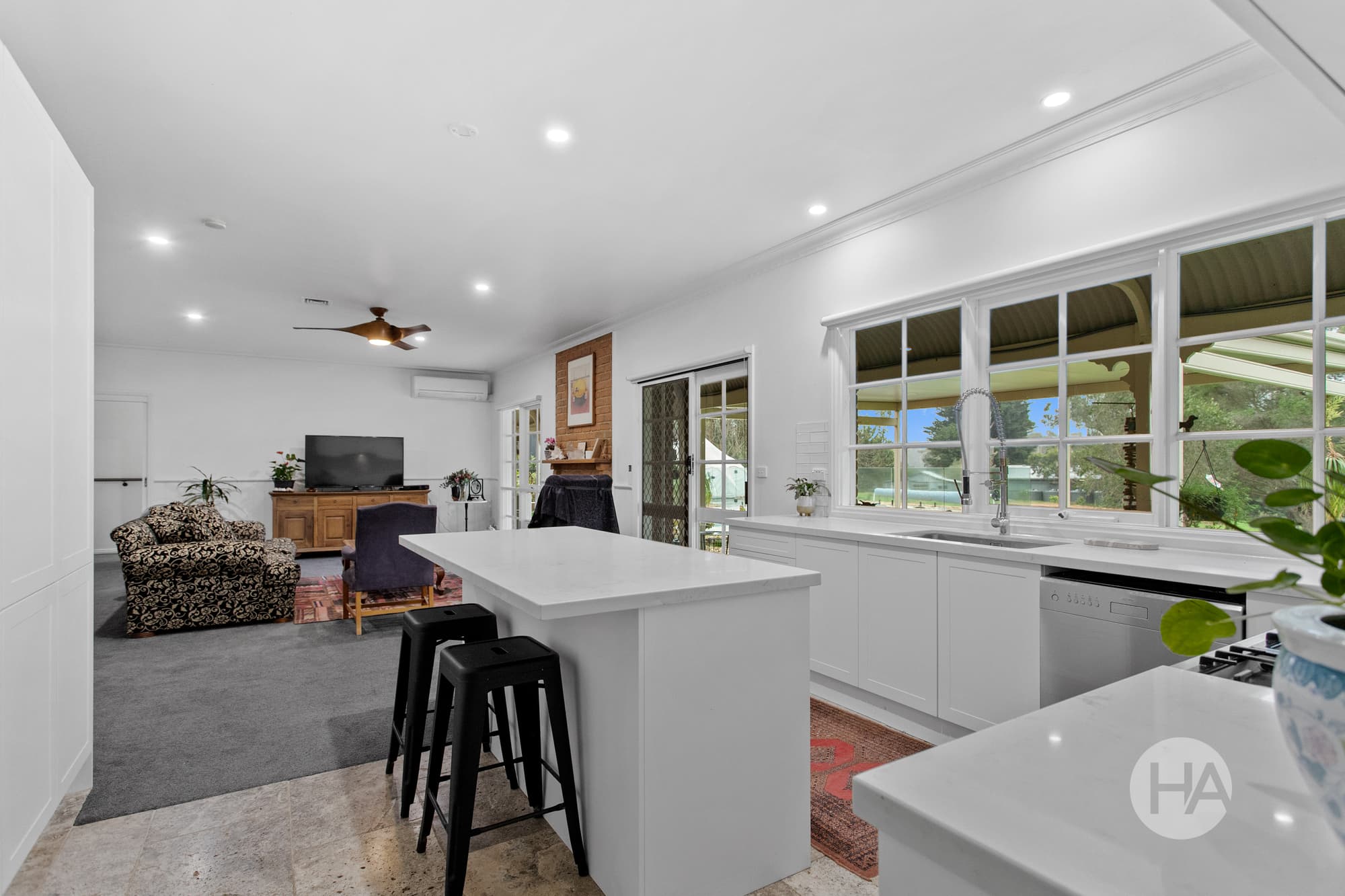 65 Island View Drive, TYABB, Tyabb - Thumbnail 4