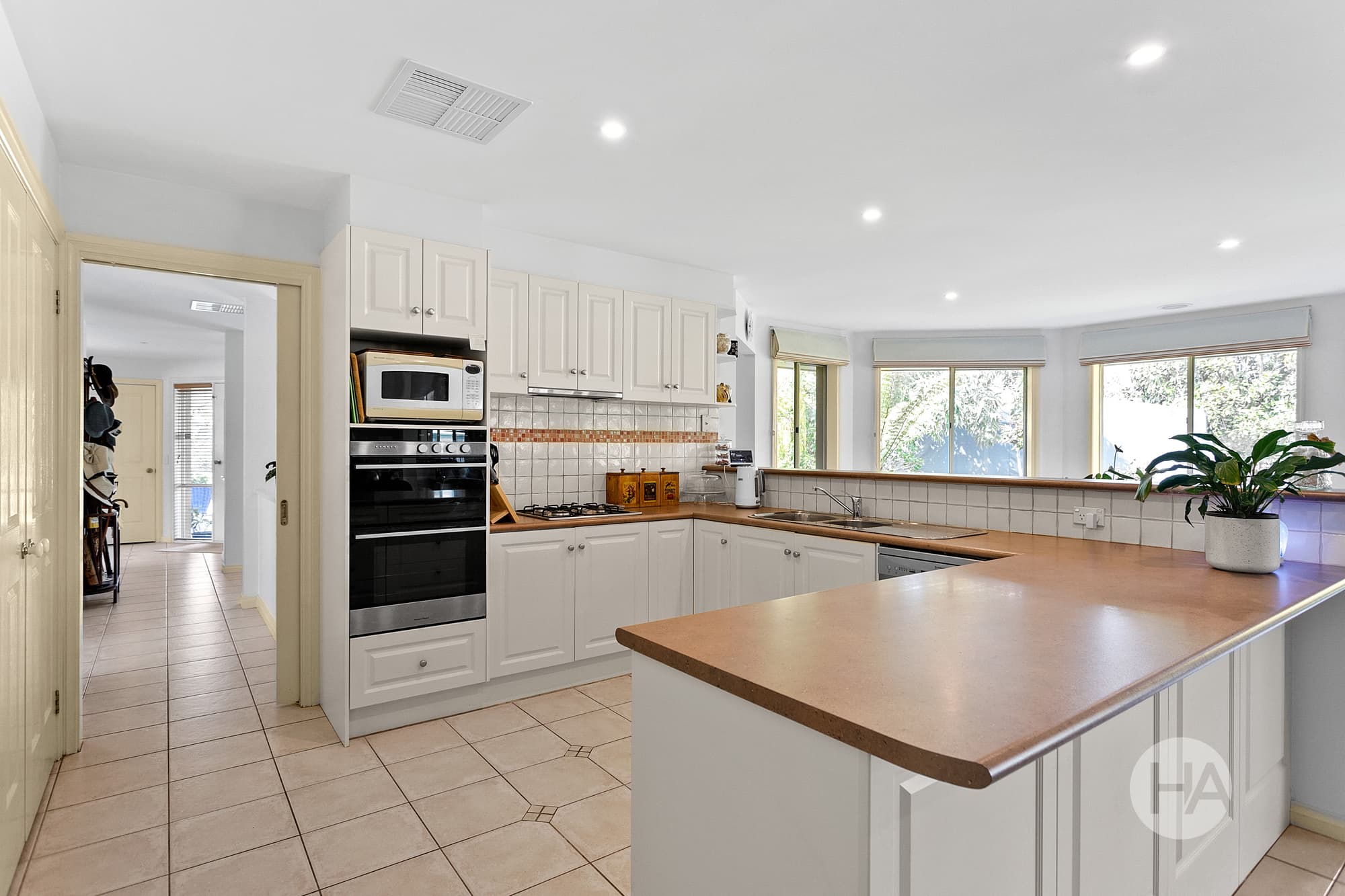 3 Solwood Court, SOMERVILLE, Somerville - Thumbnail 3