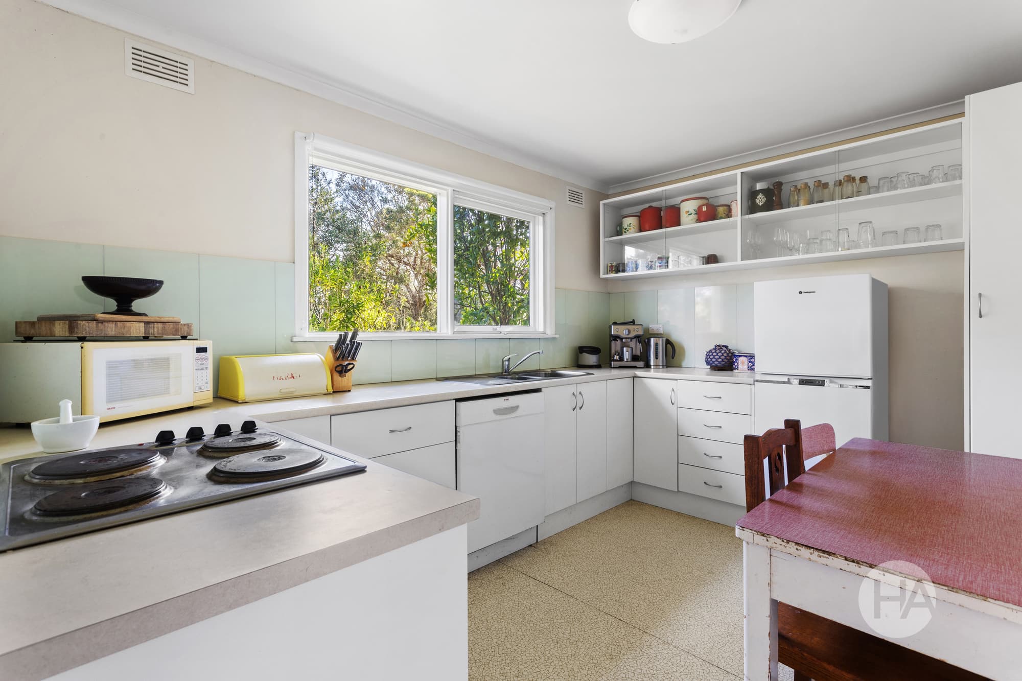 126 Bayview Road, MERRICKS BEACH, Merricks Beach - Thumbnail 5