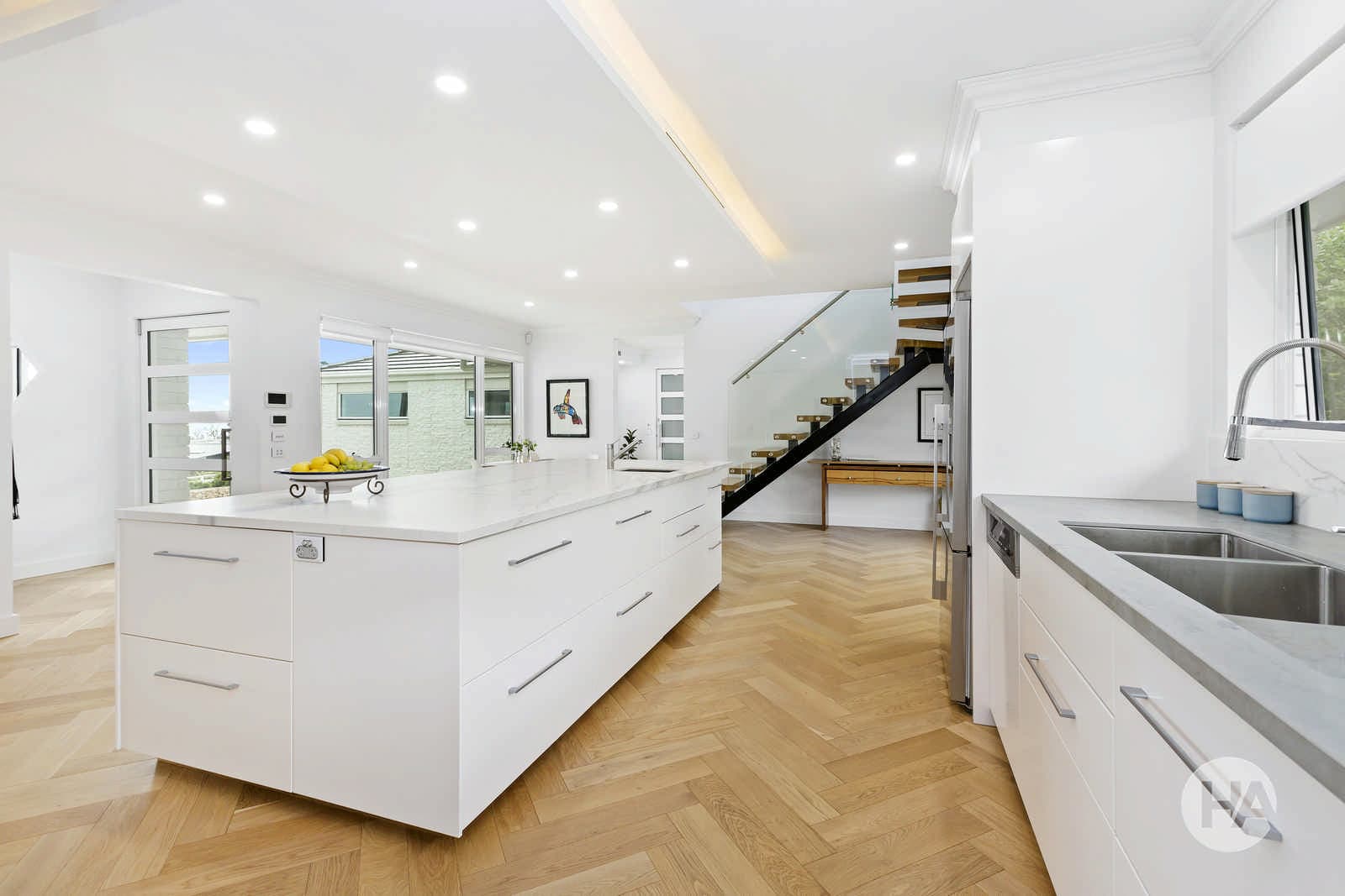 1 Watts Crescent, MOUNT ELIZA, Mount Eliza - Thumbnail 3