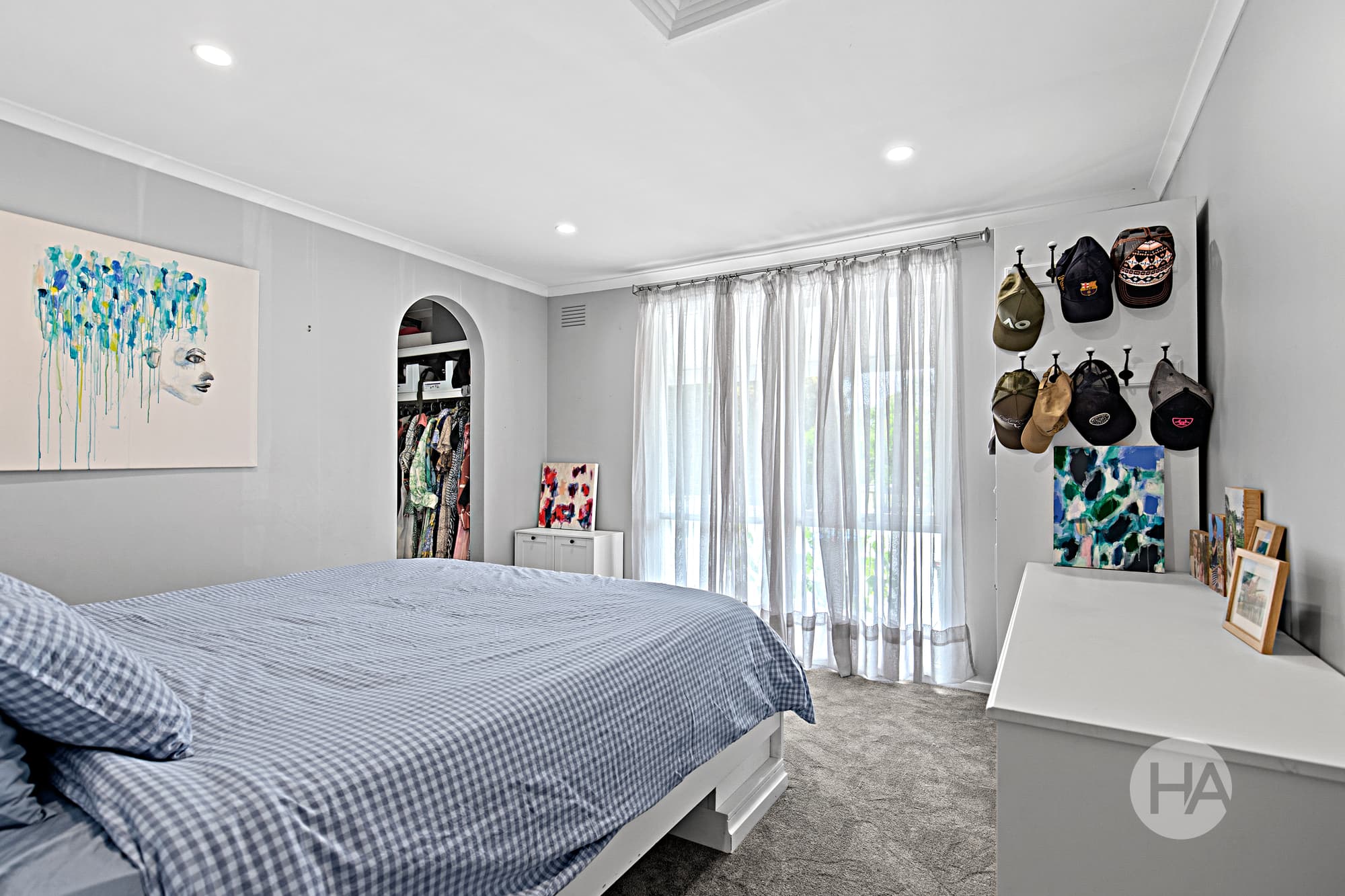 4 Currawong Grove, CANNONS CREEK, Cannons Creek - Thumbnail 6