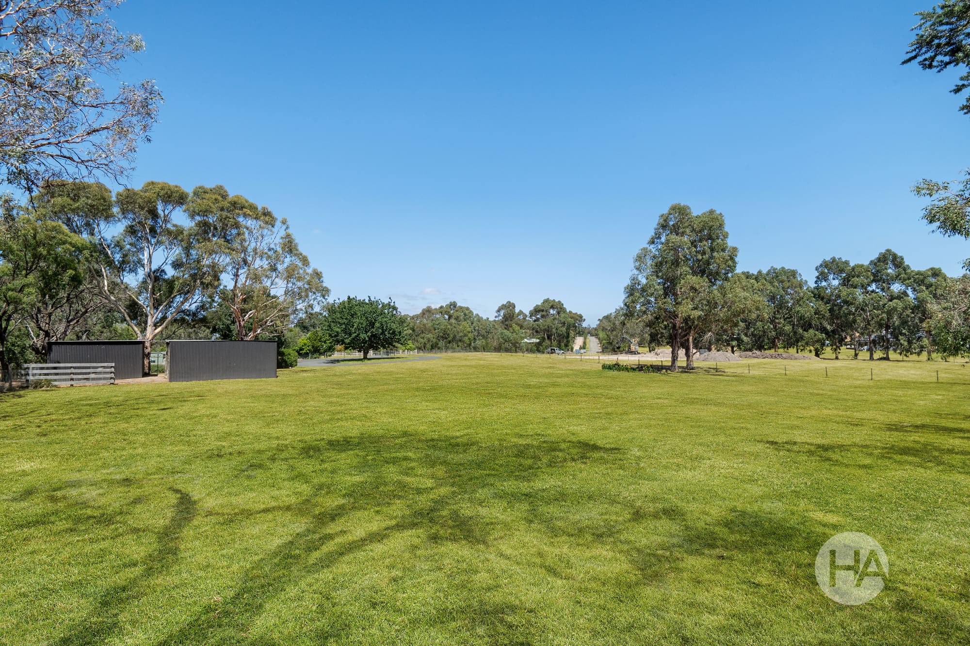 107 Highfield Drive, LANGWARRIN SOUTH, Langwarrin South - Thumbnail 2