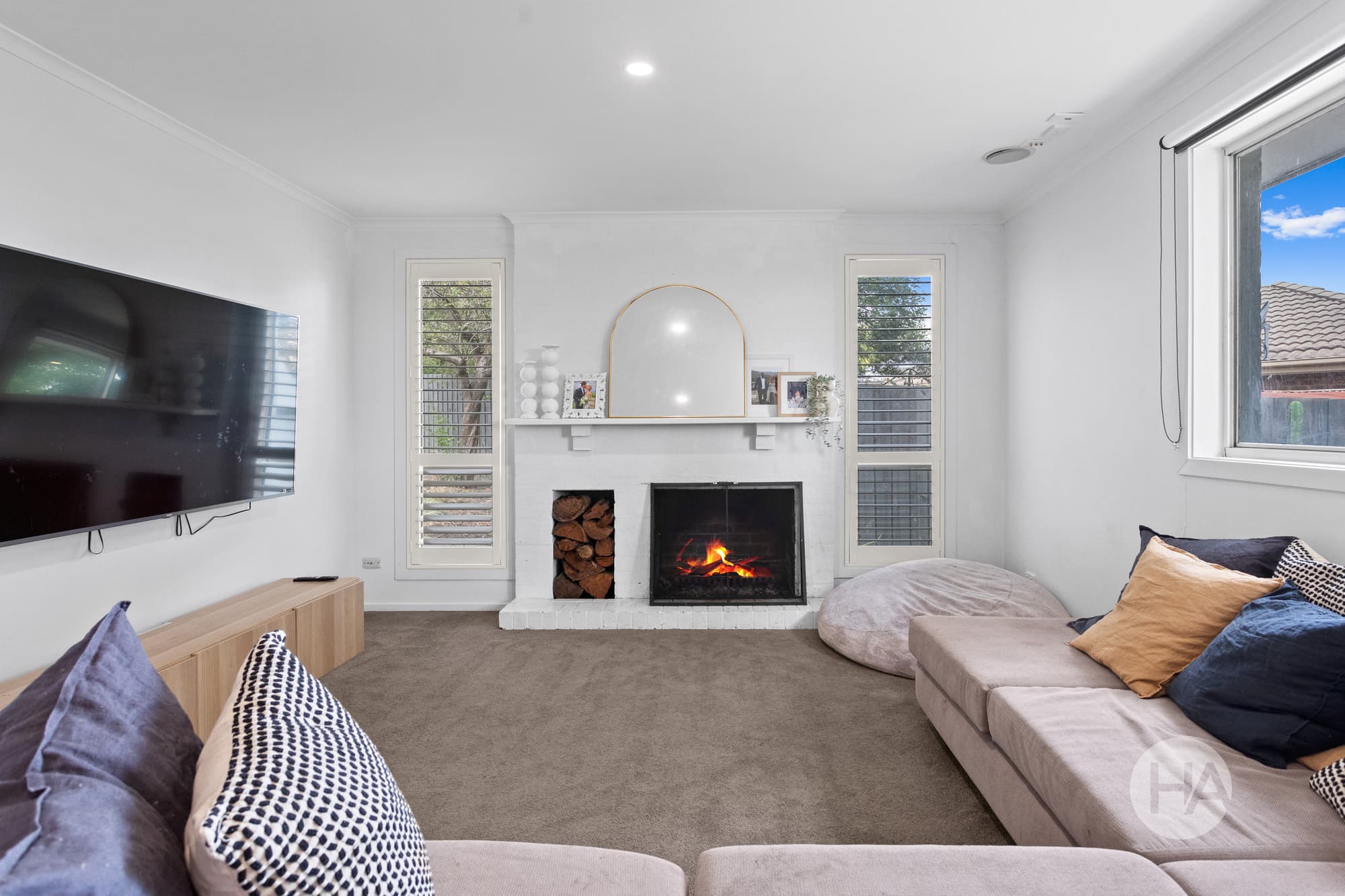 2 Deborah Court, SOMERVILLE, Somerville - Thumbnail 2