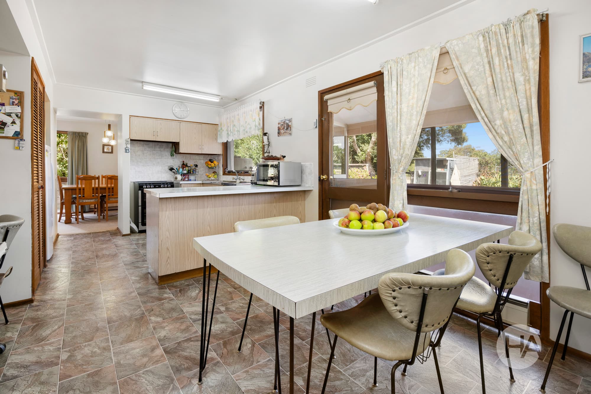 40 McKays Road, LANGWARRIN, Langwarrin - Thumbnail 3