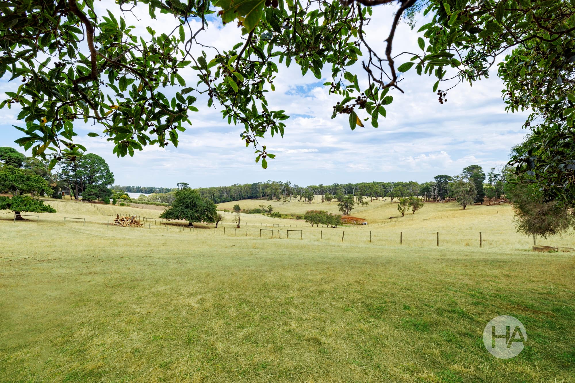14 Prossors Lane, RED HILL, Red Hill - Thumbnail 3
