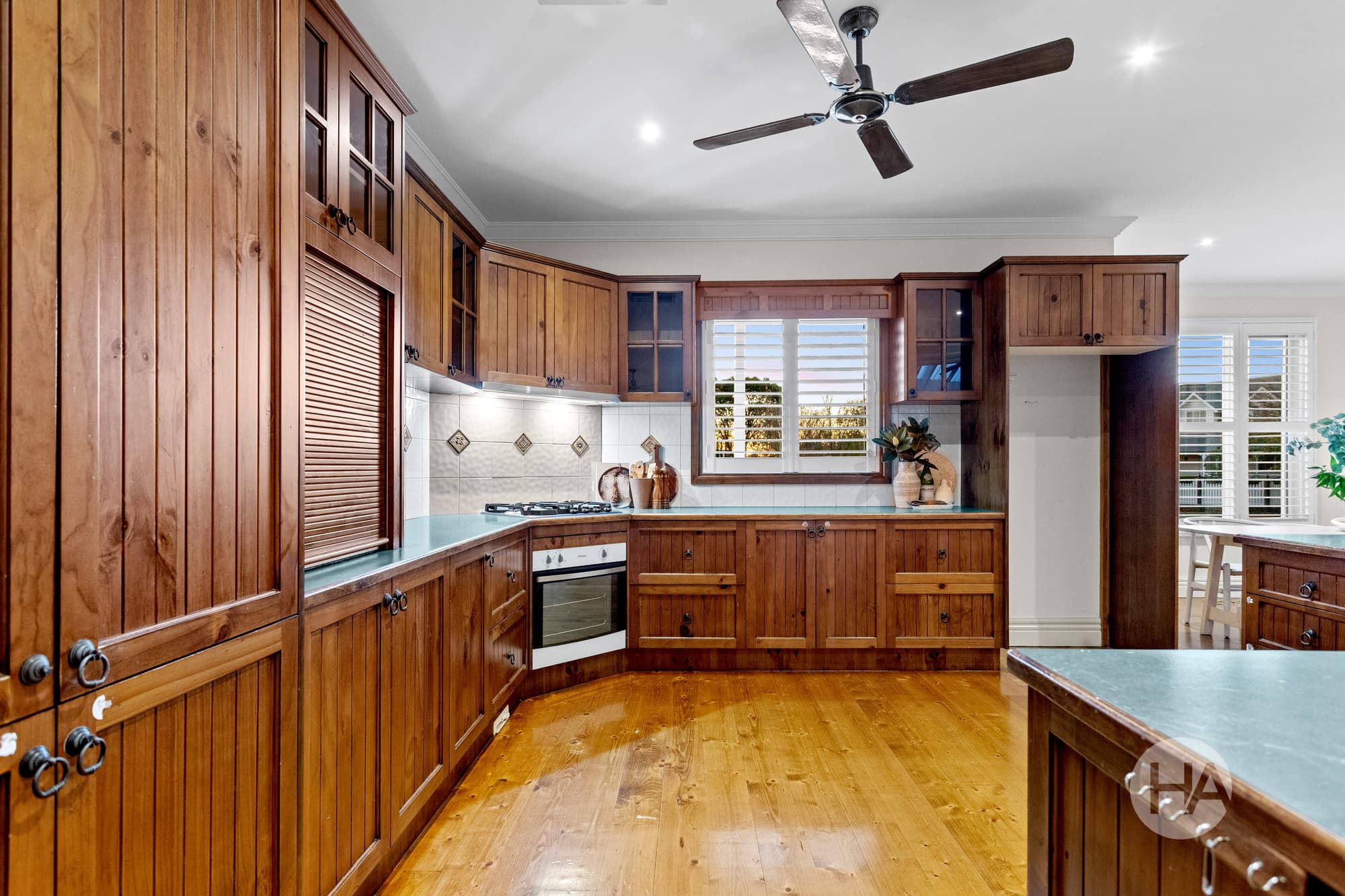 10 Leonina Court, SOMERVILLE, Somerville - Thumbnail 3